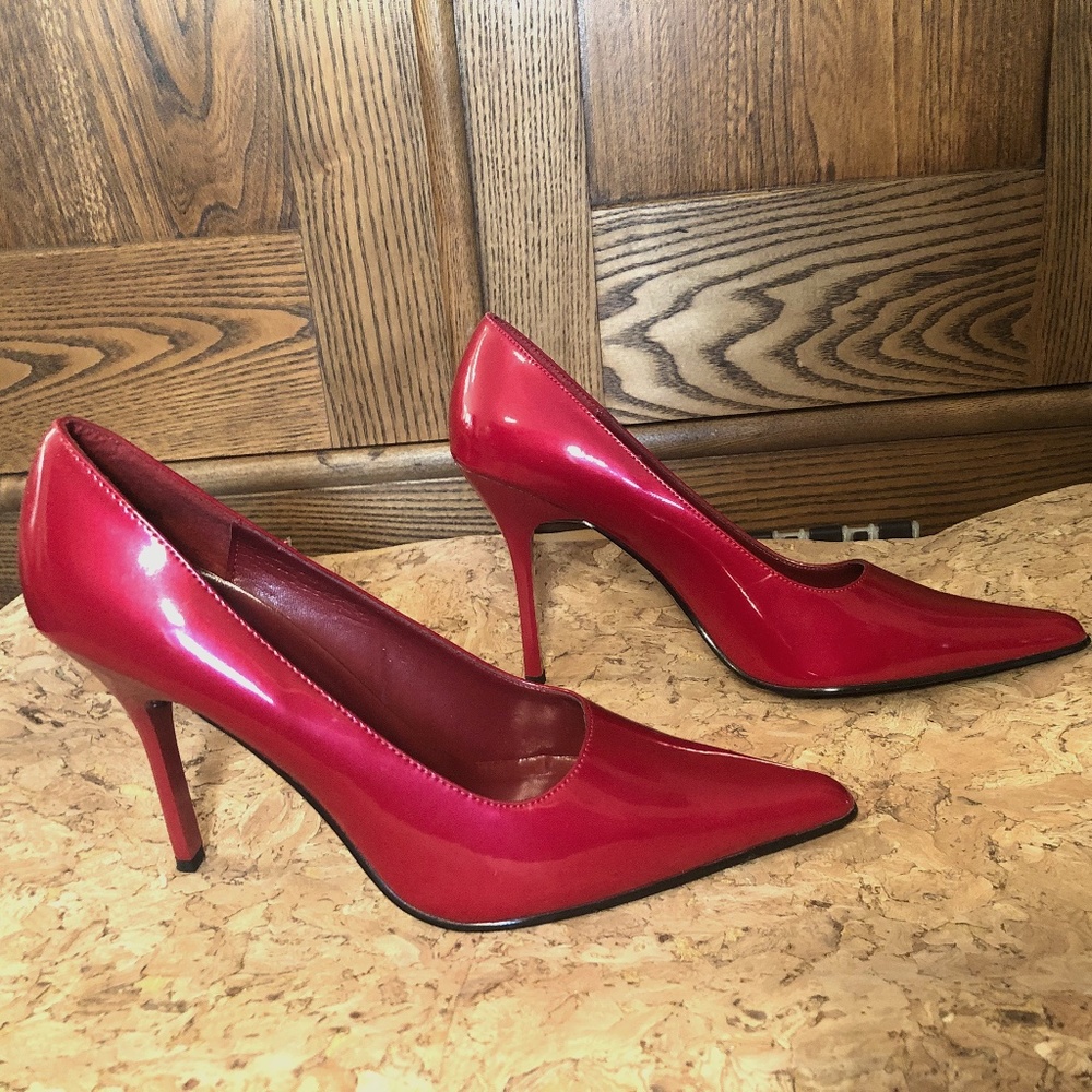 Frederick’s of Hollywood red stiletto heels 8.5